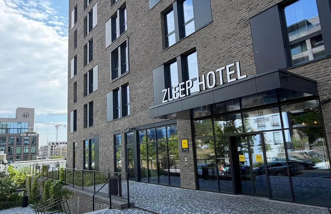 Zleep Hotel Prague-1
